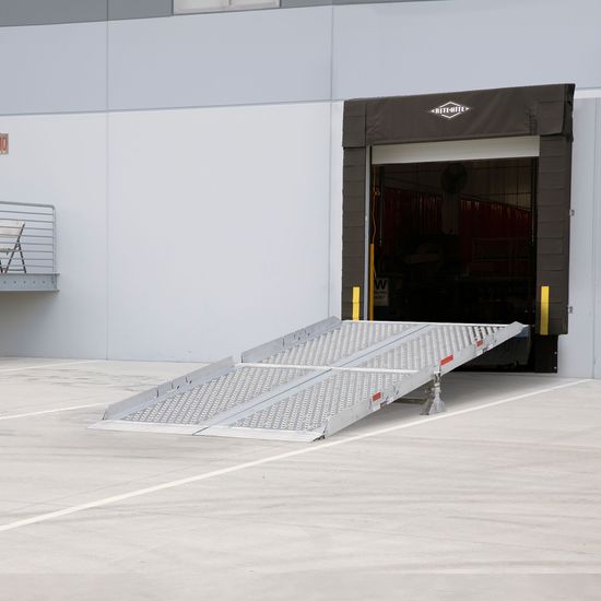 15-84-184-06-MYR 84 W Aluminum Portable Modular Mini Yard Ramp System  25000 lb Cap
