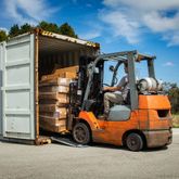 08-36-036-06-Grit 36 x 36 HD Ramps Grit-Coat Aluminum Shipping Container Ramp - 8000 lb Cap 3