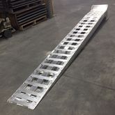 15-15-137-RISER 11-12 L x 15 W HD Ramps Heavy-Duty Aluminum Low-Profile Semi-Truck Service Ramps - 15000 lb per Axle 2