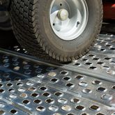 F05-HINGE HD Ramps Heavy-Duty Bi-Fold Landscaping Trailer Ramps 4